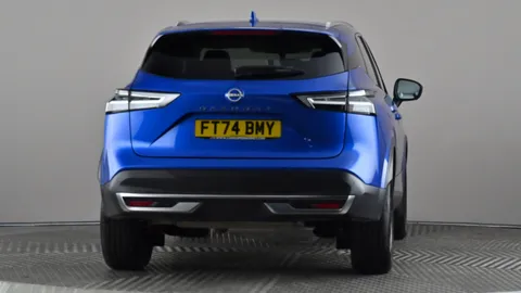 NISSAN QASHQAI 1.3 DiG-T MH 158 N-Connecta Xtronic