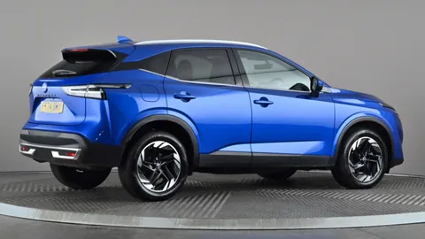 NISSAN QASHQAI 1.3 DiG-T MH 158 N-Connecta Xtronic
