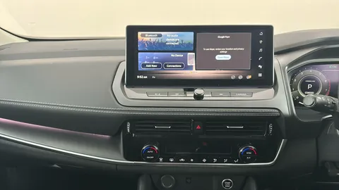 NISSAN QASHQAI 1.3 DiG-T MH 158 N-Connecta Xtronic