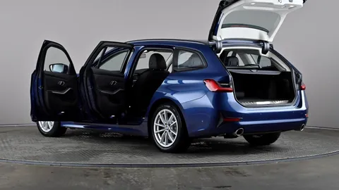 BMW 3 SERIES 330e SE Pro Step Auto