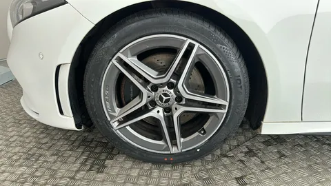 MERCEDES-BENZ A CLASS A220 AMG Line Premium Auto