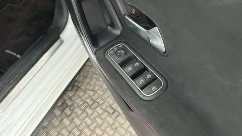 MERCEDES-BENZ A CLASS A220 AMG Line Premium Auto