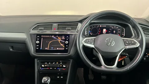 Volkswagen Tiguan Allspace 1.5 TSI Life [7 Seats]