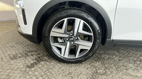 HYUNDAI BAYON 1.0 TGDi 48V MHEV Premium DCT