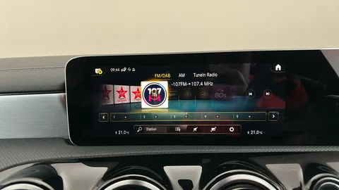 MERCEDES-BENZ CLA CLA 200 AMG Line Tip Auto