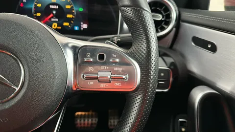 MERCEDES-BENZ CLA CLA 200 AMG Line Tip Auto