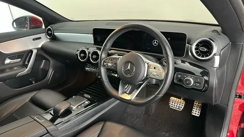 MERCEDES-BENZ CLA CLA 200 AMG Line Tip Auto