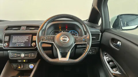 NISSAN LEAF 110kW Shiro 39kWh Auto