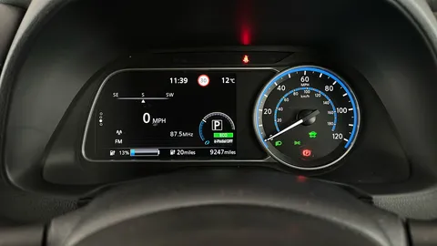 NISSAN LEAF 110kW Shiro 39kWh Auto
