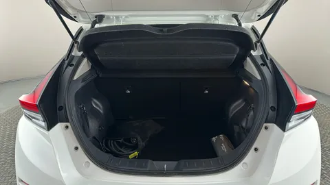 NISSAN LEAF 110kW Shiro 39kWh Auto