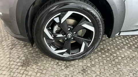 NISSAN JUKE 1.0 DiG-T 114 N-Connecta