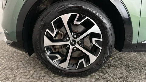 KIA SPORTAGE 1.6T GDi HEV 4 Auto