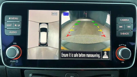 NISSAN LEAF 110kW N-Connecta 39kWh Auto