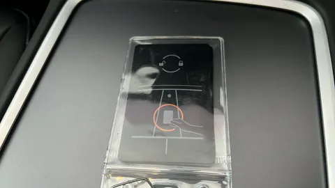 TESLA MODEL 3 Long Range AWD Auto