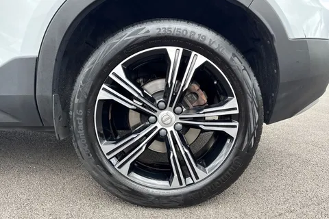 Volvo Xc40 2.0 B4 MHEV Inscription Pro Auto Euro 6 (s/s) 5dr