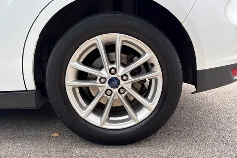 FORD C-MAX 1.6 125 Zetec 5dr