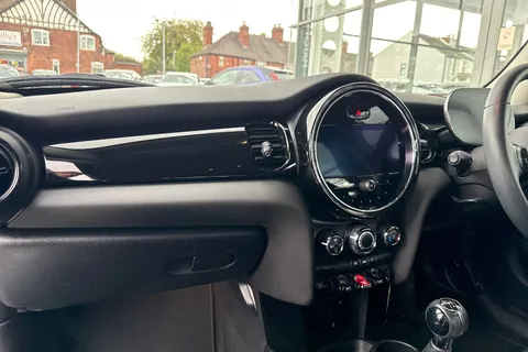 MINI HATCHBACK 1.5 One Classic 5dr