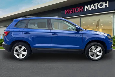 SKODA KAROQ 1.0 TSI SE 5dr