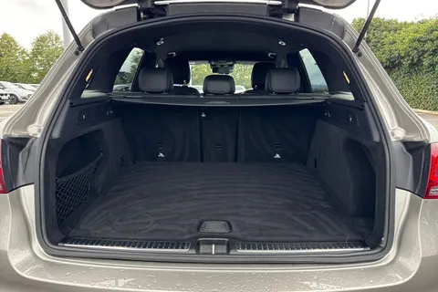 MERCEDES-BENZ GLC GLC 300d 4Matic AMG Line Premium 5dr 9G-Tronic