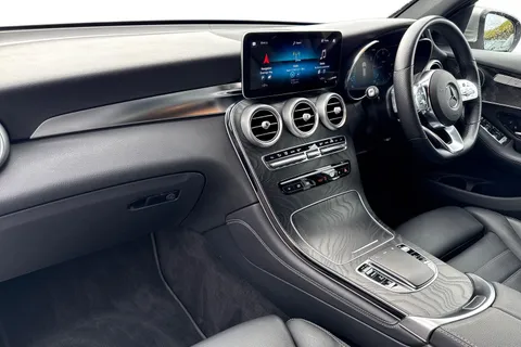 MERCEDES-BENZ GLC GLC 300d 4Matic AMG Line Premium 5dr 9G-Tronic