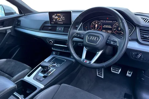 AUDI Q5 40 TDI Quattro S Line 5dr S Tronic