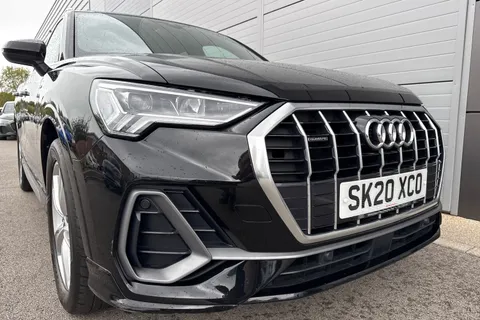 AUDI Q3 40 TFSI Quattro S Line 5dr S Tronic