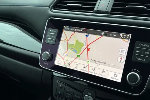 NISSAN LEAF 110kW N-Connecta 39kWh 5dr Auto