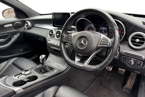 MERCEDES-BENZ C CLASS C220d AMG Line 4dr
