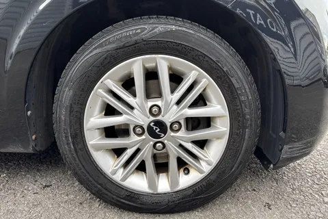 KIA PICANTO 1.0 2 5dr [4 seats]