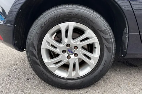 VOLVO XC60 D4 [190] SE Nav 5dr Geartronic