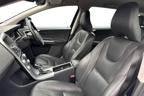 VOLVO XC60 D4 [190] SE Nav 5dr Geartronic