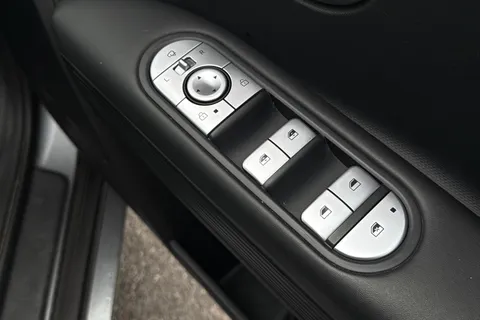 HYUNDAI IONIQ 5 160kW Premium 73 kWh 5dr Auto
