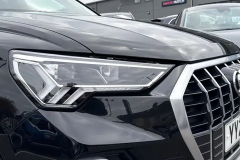 AUDI Q3 35 TFSI S Line 5dr