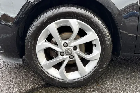 VAUXHALL CORSA 1.4 [75] SRi 5dr