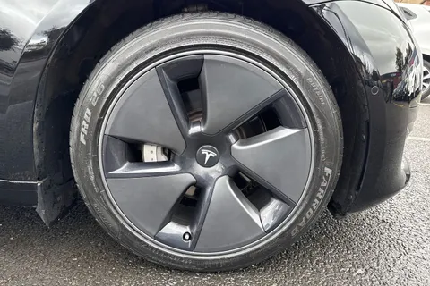 TESLA MODEL 3 Standard Plus 4dr Auto