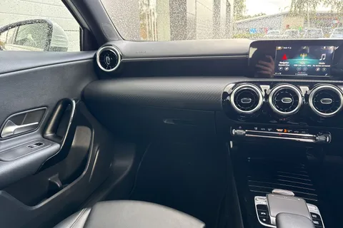 MERCEDES-BENZ A CLASS A180d SE 5dr Auto