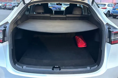 Tesla Model Y (Dual Motor) Long Range Auto 4WDE 5dr