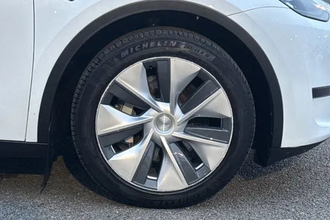 Tesla Model Y (Dual Motor) Long Range Auto 4WDE 5dr