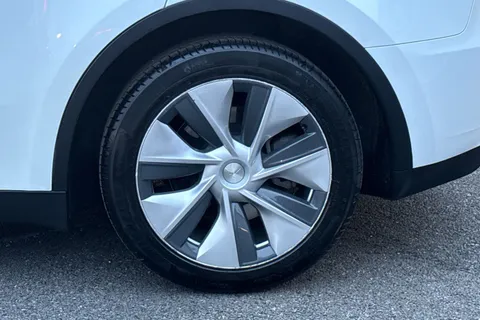 Tesla Model Y (Dual Motor) Long Range Auto 4WDE 5dr