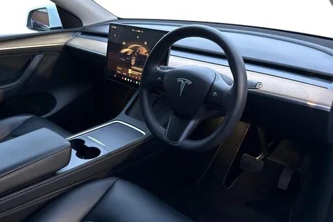 Tesla Model Y (Dual Motor) Long Range Auto 4WDE 5dr