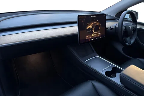 Tesla Model Y (Dual Motor) Long Range Auto 4WDE 5dr