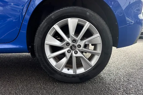 Škoda Kamiq 1.0 TSI SE Euro 6 (s/s) 5dr