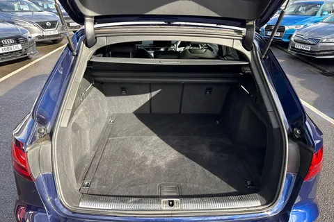 Audi A4 Avant 2.0 TFSI 40 S line S Tronic Euro 6 (s/s) 5dr