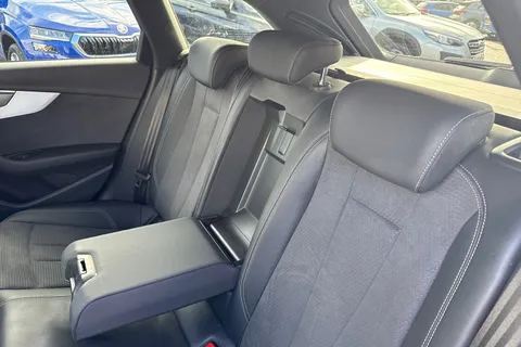 Audi A4 Avant 2.0 TFSI 40 S line S Tronic Euro 6 (s/s) 5dr