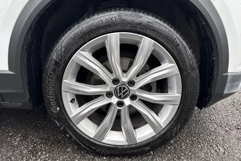 Volkswagen T-Roc 1.5 TSI EVO SEL DSG Euro 6 (s/s) 5dr