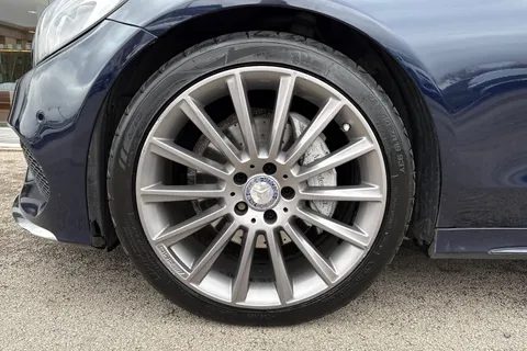 Mercedes-Benz C Class 1.6 C200d AMG Line (Premium Plus) G-Tronic+ Euro 6 (s/s) 4dr