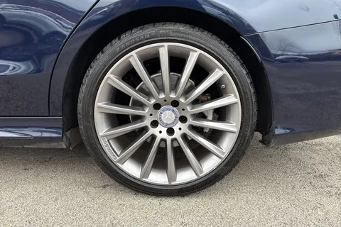 Mercedes-Benz C Class 1.6 C200d AMG Line (Premium Plus) G-Tronic+ Euro 6 (s/s) 4dr