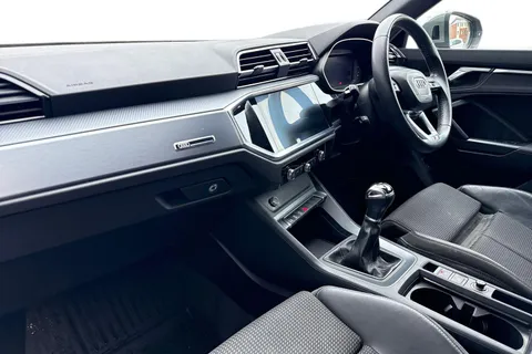 Audi Q3 1.5 TFSI CoD 35 S line Euro 6 (s/s) 5dr