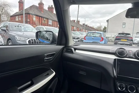 Suzuki Swift 1.2 Dualjet MHEV SZ5 ALLGRIP Euro 6 (s/s) 5dr