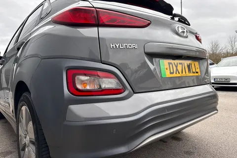 Hyundai Kona 64kWh Premium SE Auto 5dr (7kW Charger)
